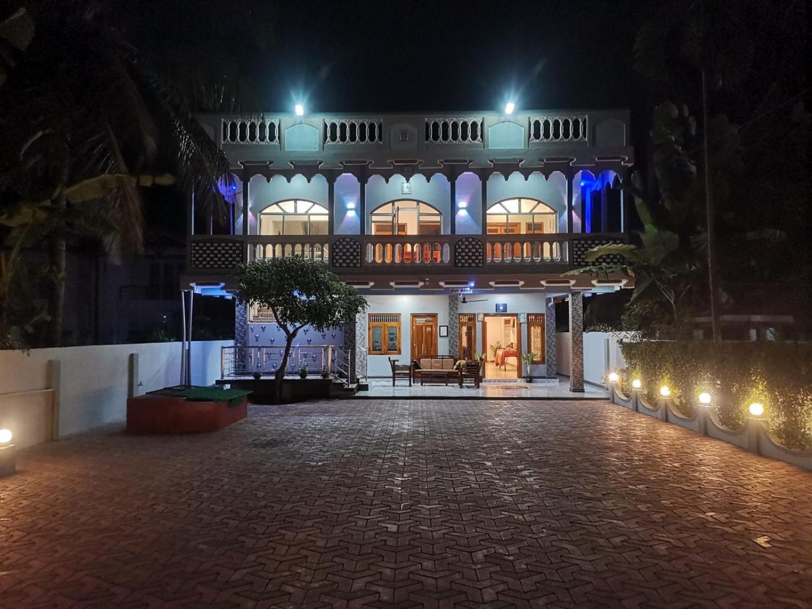 Nallur Holidays Inn ジャフナ エクステリア 写真